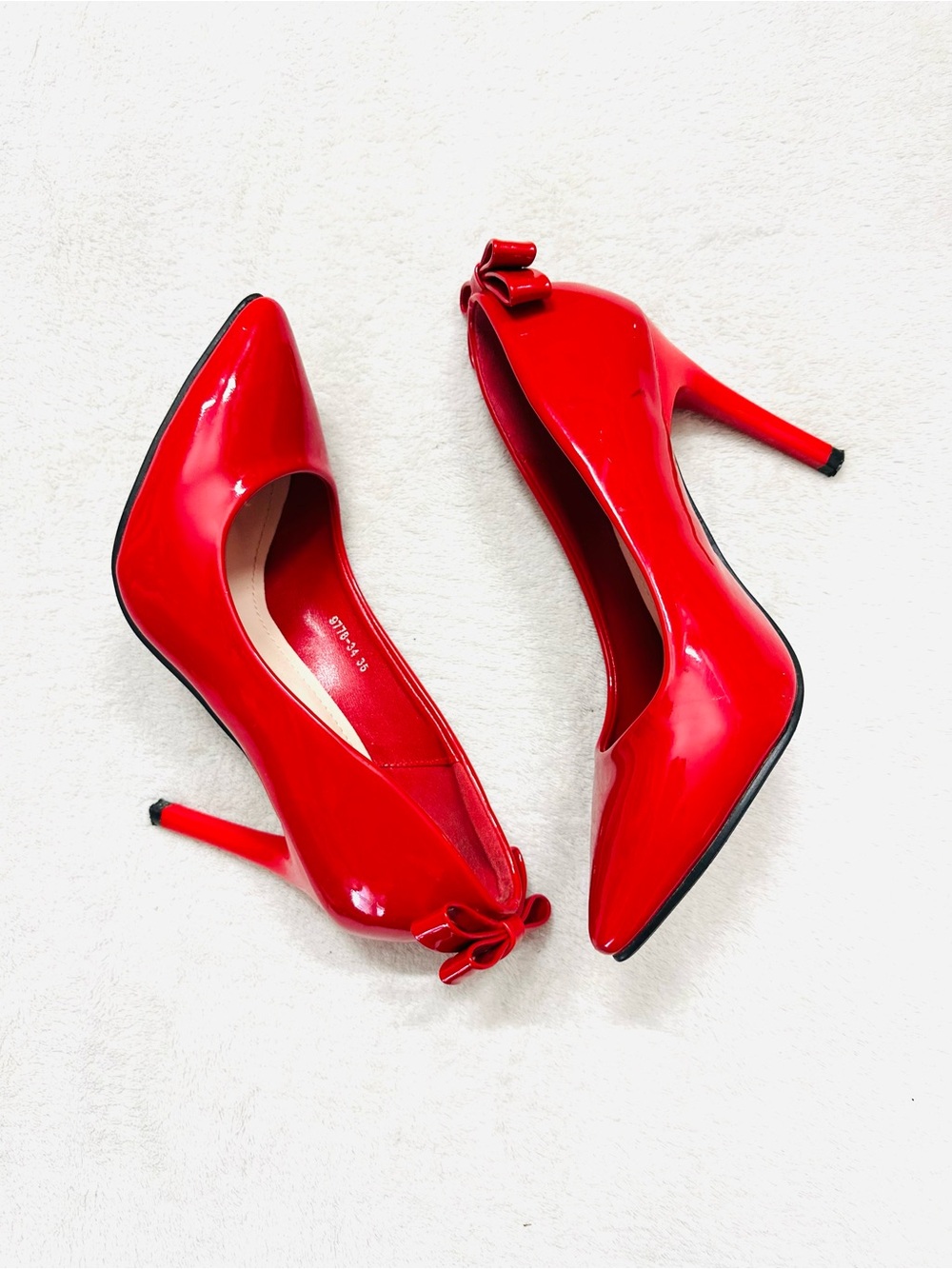 L & M Red Patent Pumps Heals Beautiful Shoes Size 5 Excellent Condition